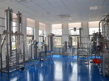 浙江大學(xué)常熟合作研究院使用我司生產(chǎn)的小型多能提取濃縮回收機組